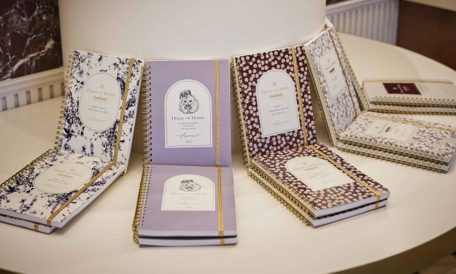 RZvgXgAwHouse of HermeinEX Iu Gjx