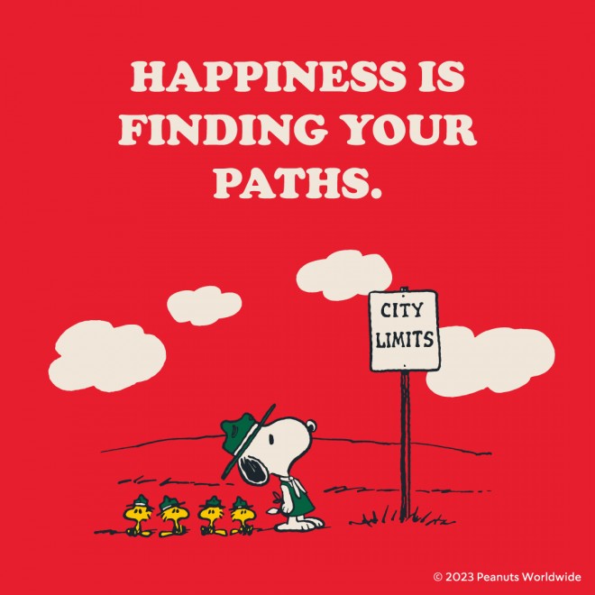 gHAPPINESS IS BEING WHO YOU AREhi킹́Â܂܂݂̂ł邱Ɓje[}ɂ7̃Xg[[icj2023Peanuts Worldwide LLC