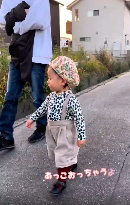 Hɋ߂Âpp낤Ƃ2΂̑q