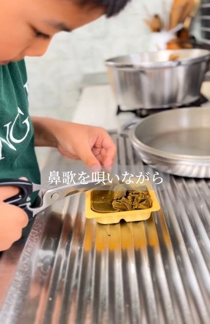 AAtAʐ^BeAVsL^܂łȂw3N̑q