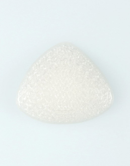 ぷるるんメッシュパッド本体　“軟質樹脂３Dプリント技術”を活用することで、課題であった着用時のムレが改善された 画像提供：ワコール