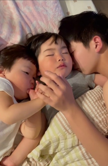 ij2΁A3΂̒킽ɓYQ15΂̒j